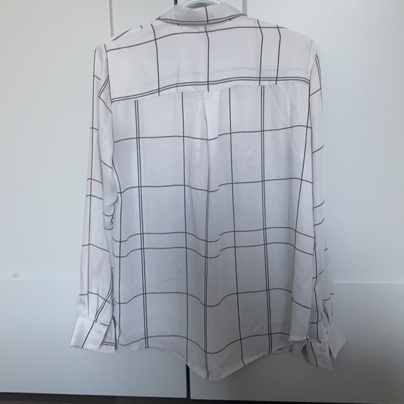 Checkered blouse - Picture 2 of 2